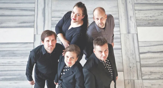 vážně? Ensemble Frizzante